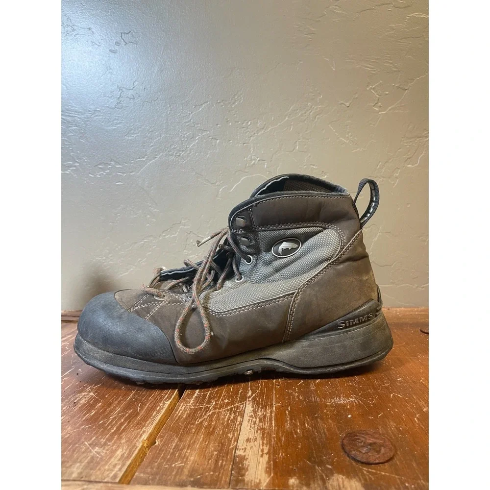 Simms Wading Boots Mens 10 Brown Leather Rubber Sole Outdoor Fishing Non Slip